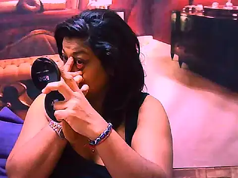 Snapshot of indianCherryPie chatting on April 28, 2026, 5:23 am indianCherryPie online show from April 28, 2026, 5:23 am
