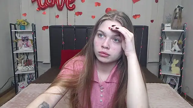 Snapshot of LaraPika chatting on May 11, 2026, 5:31 am LaraPika online show from May 11, 2026, 5:31 am
