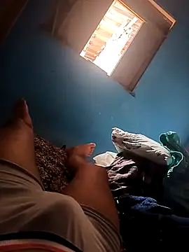 Snapshot of 1995eduardo chatting on February 25, 2025, 6:55 pm 1995eduardo online show from February 25, 2025, 6:55 pm