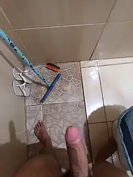 Snapshot of 1995eduardo chatting on February 28, 2025, 9:23 pm 1995eduardo online show from February 28, 2025, 9:23 pm