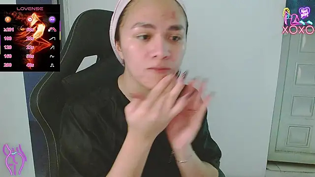 Snapshot of giuliana_andrade chatting on February 12, 2026, 12:32 am giuliana andrade online show from February 12, 2026, 12:32 am