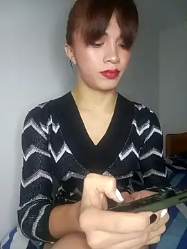 Snapshot of giuliana_andrade chatting on February 4, 2025, 12:22 pm giuliana andrade online show from February 4, 2025, 12:22 pm