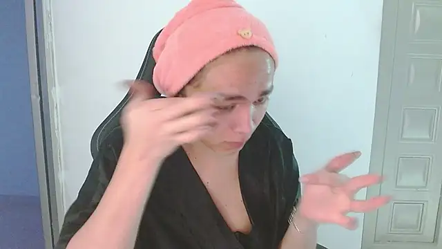 Snapshot of giuliana_andrade chatting on February 14, 2026, 1:39 am giuliana andrade online show from February 14, 2026, 1:39 am