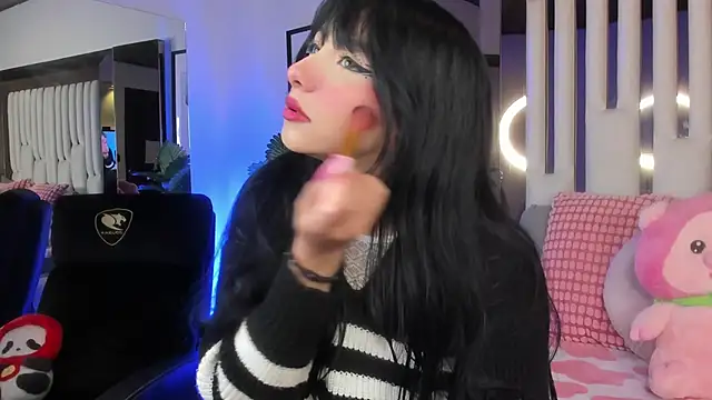 Kitty Eliffe online show from September 28, 2025, 9:55 pm