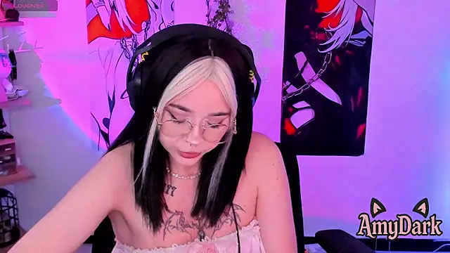 Snapshot of _AmyDark chatting on April 30, 2026, 8:16 pm AmyDark online show from April 30, 2026, 8:16 pm