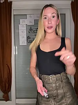 lola tentatiion online show from October 7, 2025, 7:37 pm