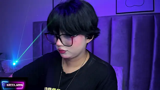 Kitty Gang online show from February 3, 2026, 2:53 am