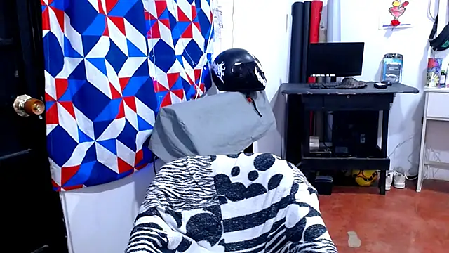Snapshot of freddy_romas chatting on May 5, 2026, 12:52 pm freddy romas online show from May 5, 2026, 12:52 pm