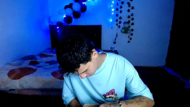 freddy romas online show from November 12, 2025, 2:32 pm