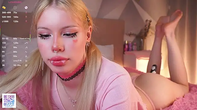 ZaraDudley online show from April 19, 2026, 8:00 pm