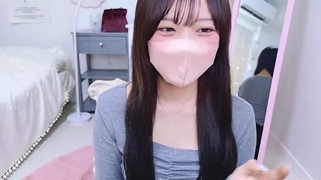 Snapshot of HANApipi chatting on February 24, 2026, 12:22 am HANApipi online show from February 24, 2026, 12:22 am