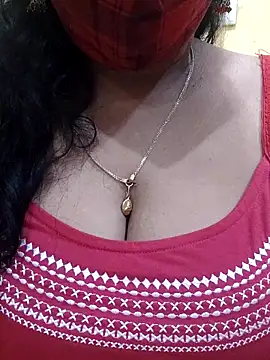 Snapshot of mallu-sumi chatting on March 7, 2025, 11:38 pm mallu-sumi online show from March 7, 2025, 11:38 pm