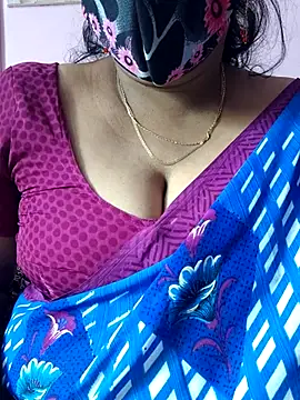 Snapshot of mallu-sumi chatting on November 6, 2025, 6:06 am mallu-sumi online show from November 6, 2025, 6:06 am