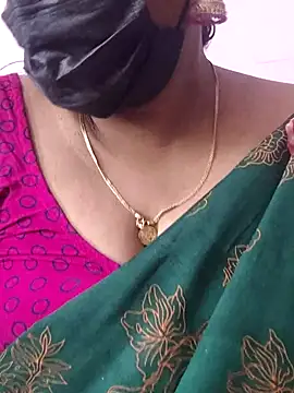 Snapshot of mallu-sumi chatting on May 2, 2026, 9:47 am mallu-sumi online show from May 2, 2026, 9:47 am