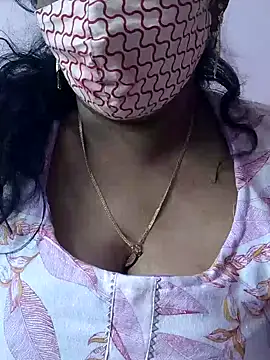 Snapshot of mallu-sumi chatting on July 22, 2026, 10:39 am mallu-sumi online show from July 22, 2026, 10:39 am