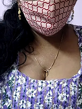 Snapshot of mallu-sumi chatting on May 24, 2026, 6:41 pm mallu-sumi online show from May 24, 2026, 6:41 pm