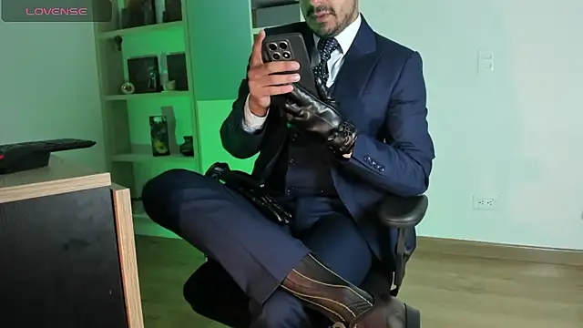 Snapshot of pablo-rincon95 chatting on January 10, 2026, 2:23 pm pablo-rincon95 online show from January 10, 2026, 2:23 pm