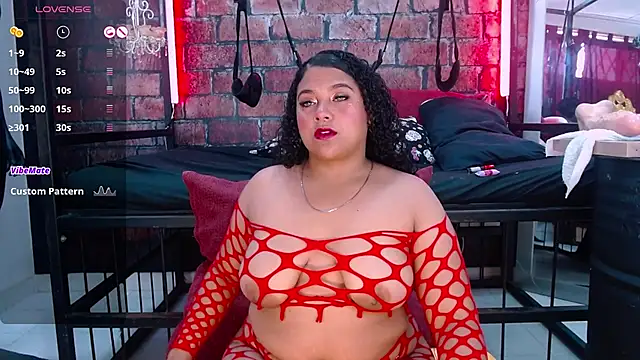 Snapshot of JadeSoleile chatting on September 24, 2025, 2:45 pm JadeSoleile online show from September 24, 2025, 2:45 pm