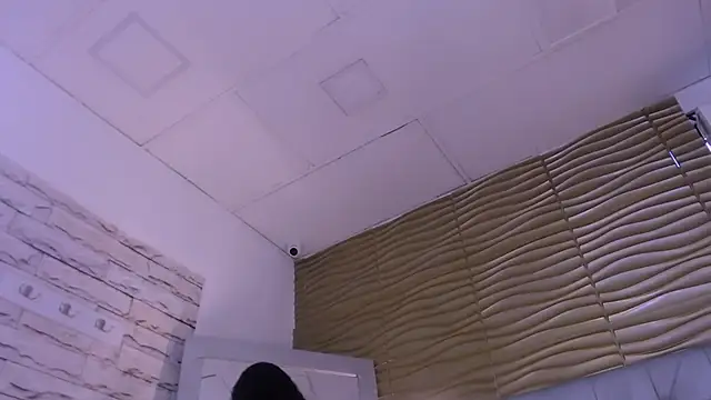 JadeSoleile online show from October 20, 2025, 12:17 pm