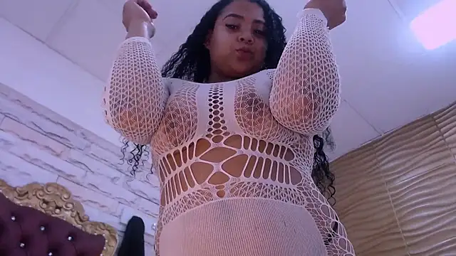 JadeSoleile online show from October 25, 2025, 12:17 pm