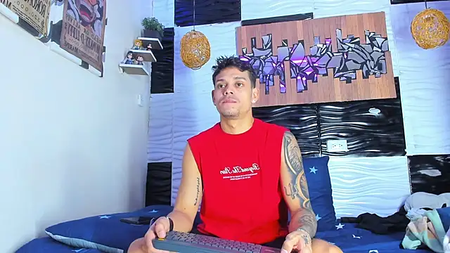 Friendsofeverything  online show from December 18, 2025, 10:57 pm