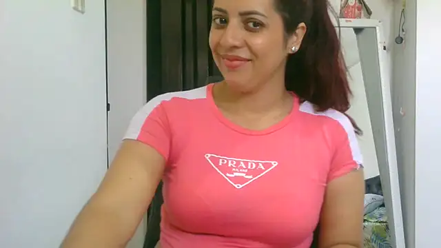 Snapshot of Anne_kis chatting on September 12, 2025, 5:35 pm Anne kis online show from September 12, 2025, 5:35 pm