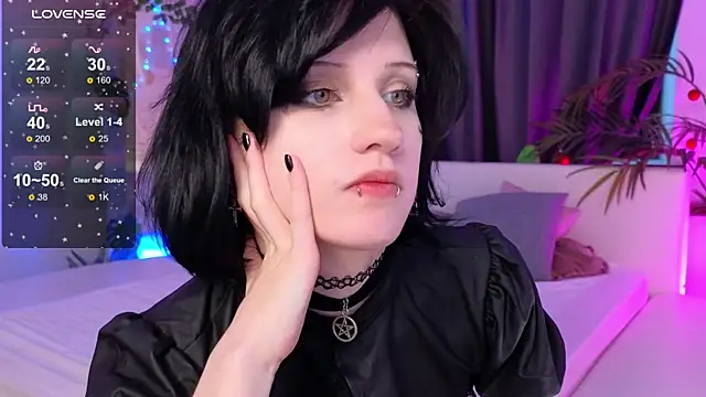 Snapshot of dark_vamp_ chatting on January 6, 2025, 8:46 am dark vamp online show from January 6, 2025, 8:46 am