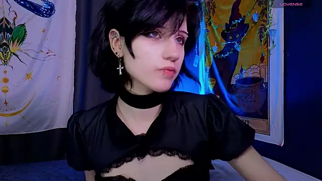 Snapshot of dark_vamp_ chatting on January 3, 2025, 9:15 pm dark vamp online show from January 3, 2025, 9:15 pm