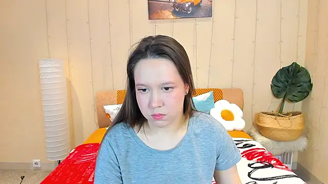 Mira Karter online show from April 12, 2026, 2:37 am