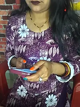 Snapshot of PeaCoooock chatting on February 11, 2026, 1:33 pm PeaCoooock online show from February 11, 2026, 1:33 pm