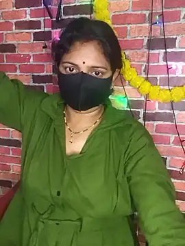 Snapshot of PeaCoooock chatting on February 28, 2026, 3:44 pm PeaCoooock online show from February 28, 2026, 3:44 pm