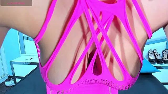 Snapshot of Lucy_White__ chatting on December 5, 2025, 8:50 pm Lucy White online show from December 5, 2025, 8:50 pm