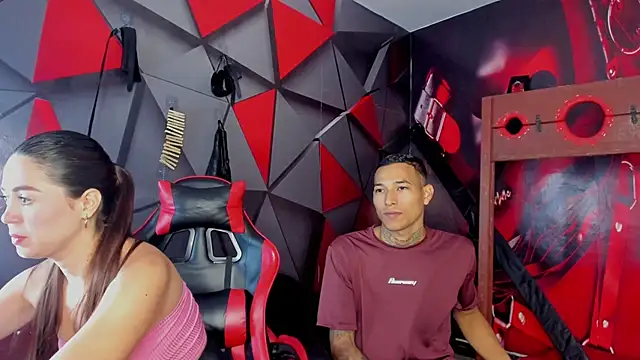 Hana and Zeta online show from October 14, 2025, 12:28 pm