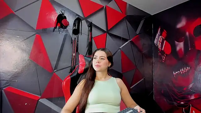 Hana and Zeta online show from September 25, 2025, 12:11 pm