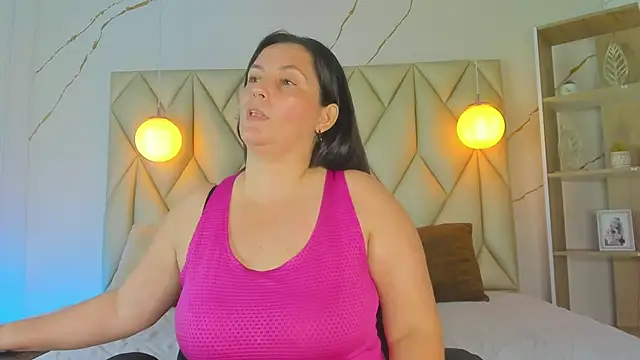 angelswets online show from November 12, 2025, 1:48 pm