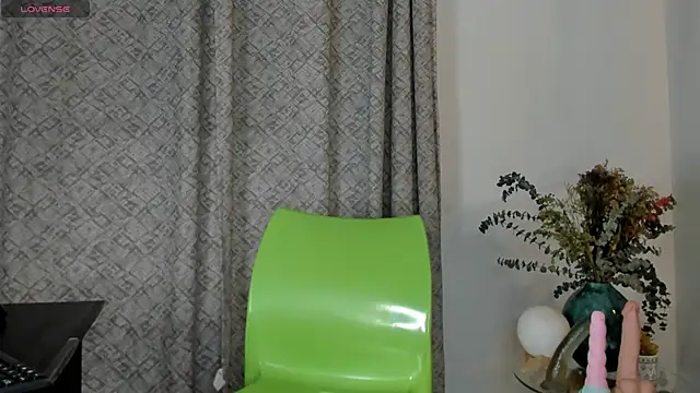 angelswets online show from September 17, 2025, 3:36 pm