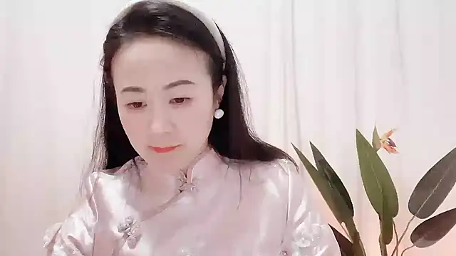 Snapshot of fanfan-FF chatting on February 24, 2025, 12:26 pm fanfan-FF online show from February 24, 2025, 12:26 pm