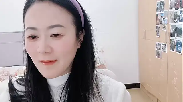 Snapshot of fanfan-FF chatting on February 10, 2025, 5:25 am fanfan-FF online show from February 10, 2025, 5:25 am