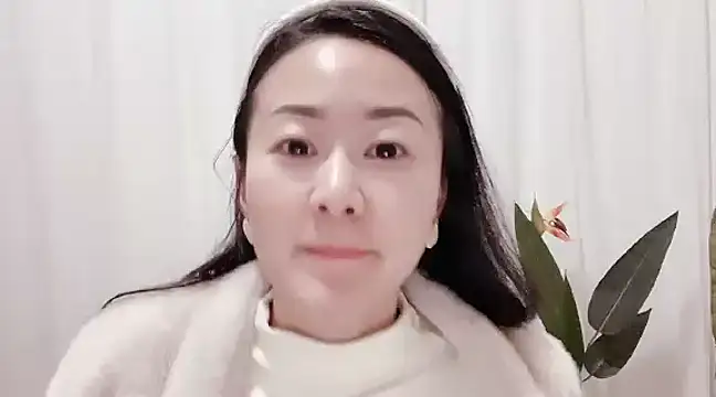 Snapshot of fanfan-FF chatting on March 7, 2025, 12:12 pm fanfan-FF online show from March 7, 2025, 12:12 pm