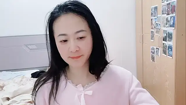 Snapshot of fanfan-FF chatting on February 6, 2025, 10:00 pm fanfan-FF online show from February 6, 2025, 10:00 pm