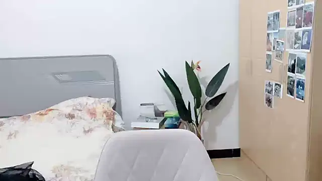 Snapshot of fanfan-FF chatting on March 20, 2025, 12:11 pm fanfan-FF online show from March 20, 2025, 12:11 pm