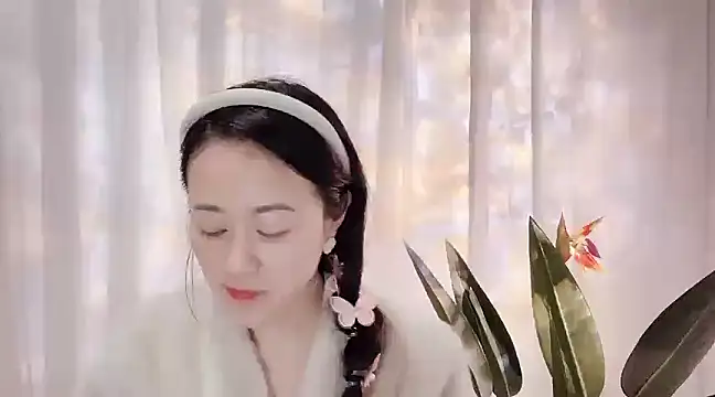 Snapshot of fanfan-FF chatting on March 8, 2025, 11:58 am fanfan-FF online show from March 8, 2025, 11:58 am