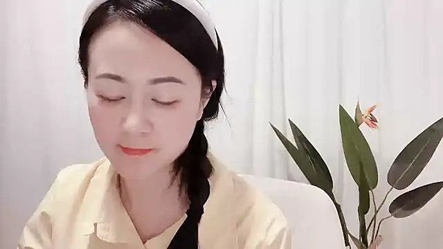 Snapshot of fanfan-FF chatting on March 3, 2025, 11:55 am fanfan-FF online show from March 3, 2025, 11:55 am