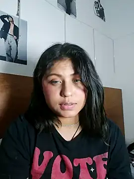 azulzulix online show from April 12, 2026, 1:47 pm