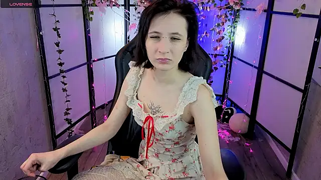 TaylorLunar online show from March 12, 2026, 1:48 pm