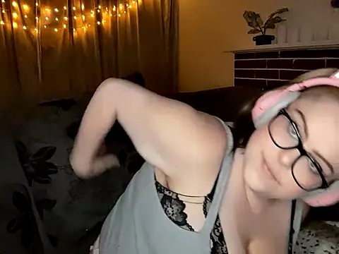 ChubbyBubs online show from February 23, 2025, 9:33 am