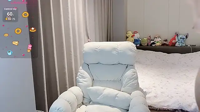 Snapshot of qiqi-666 chatting on September 18, 2025, 11:02 am qiqi-666 online show from September 18, 2025, 11:02 am