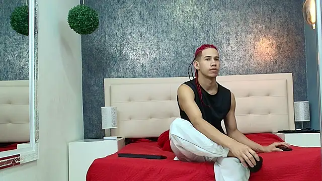 Snapshot of Erick_Zhimerman chatting on December 18, 2025, 4:17 am Erick Zhimerman online show from December 18, 2025, 4:17 am