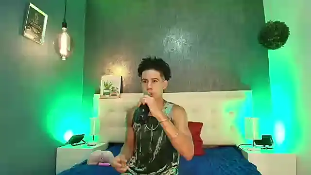 Erick Zhimerman online show from March 18, 2025, 3:34 am