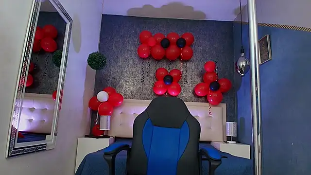 Snapshot of Erick_Zhimerman chatting on February 9, 2026, 4:10 am Erick Zhimerman online show from February 9, 2026, 4:10 am